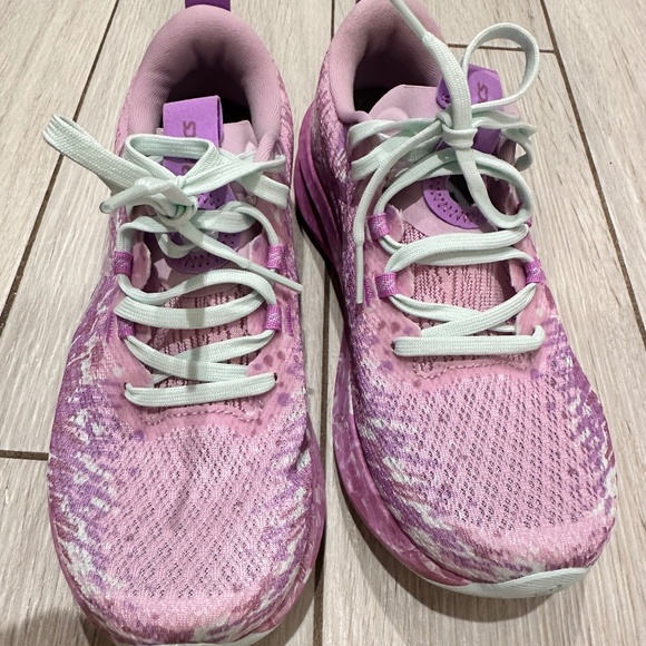 Acis Women’s running shoes - Picture 1 of 4